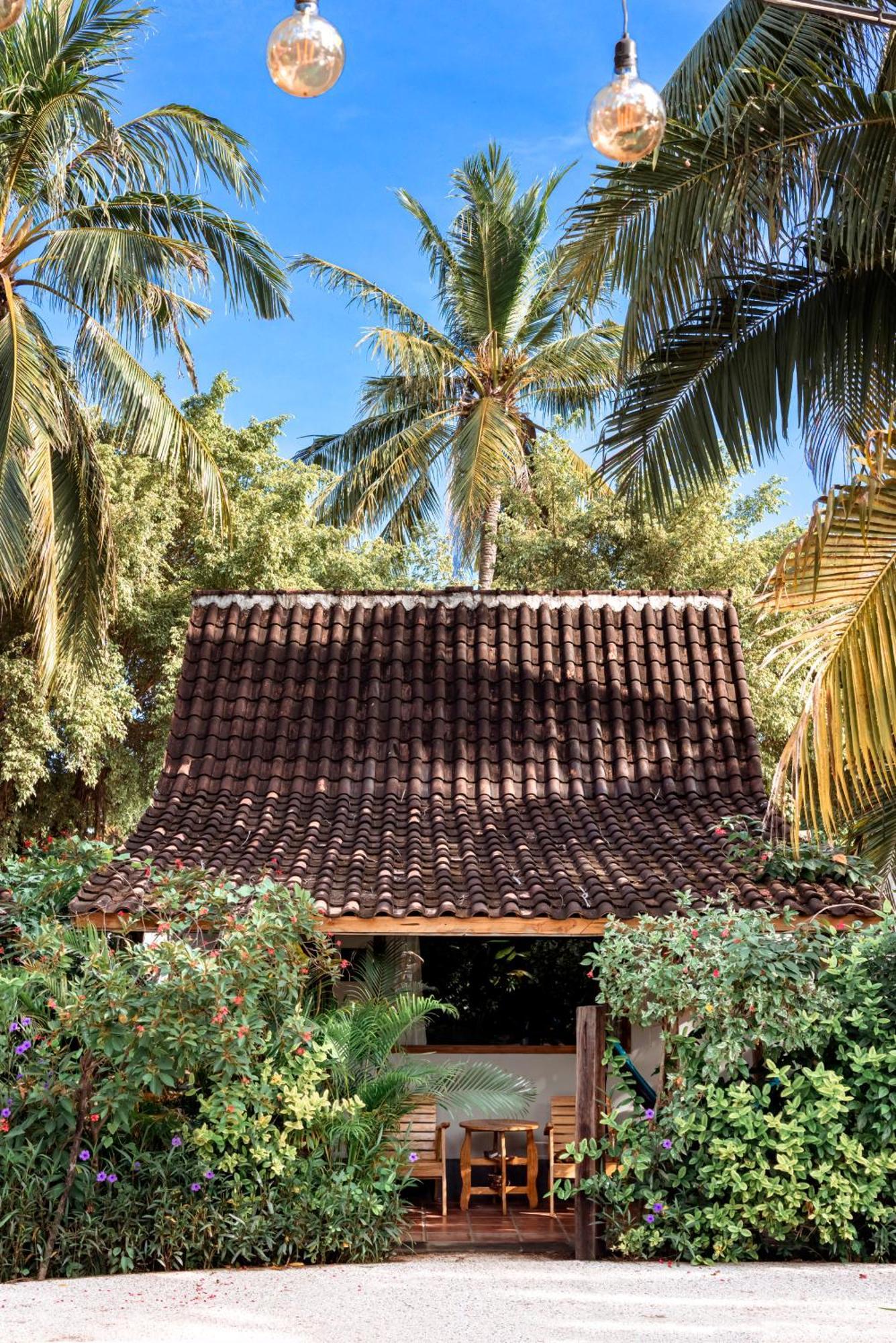 Coconut Garden Resort Gili Trawangan Luaran gambar